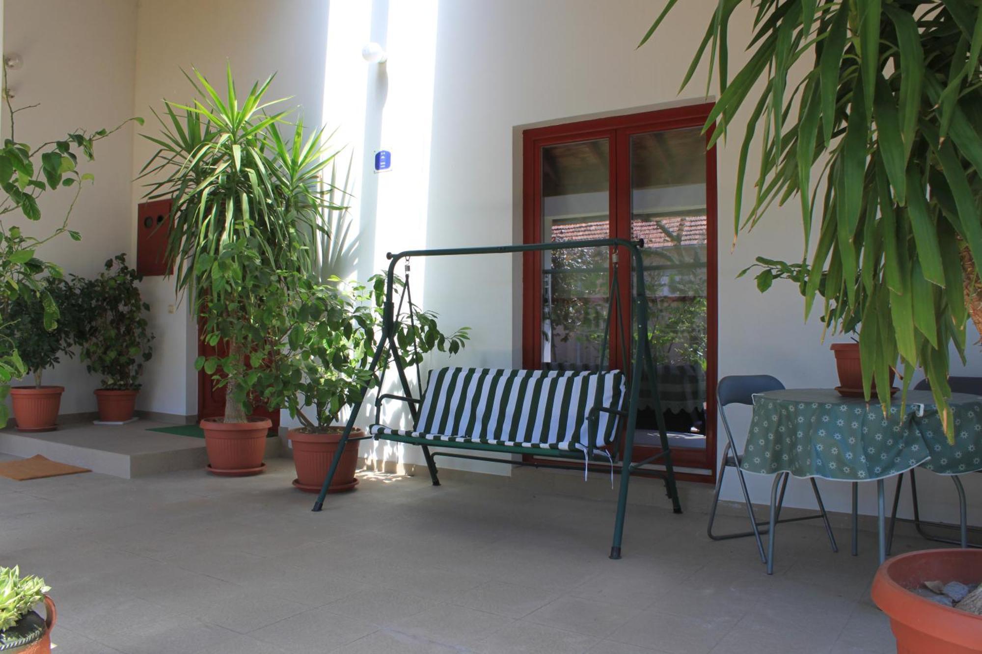 Boulevard Garden House - Free And Save Parking In The Locked Yard Ćuprija Quarto foto